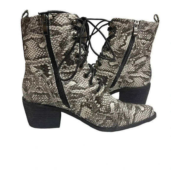 Catharine Malandrino Booties - Picture 1 of 9
